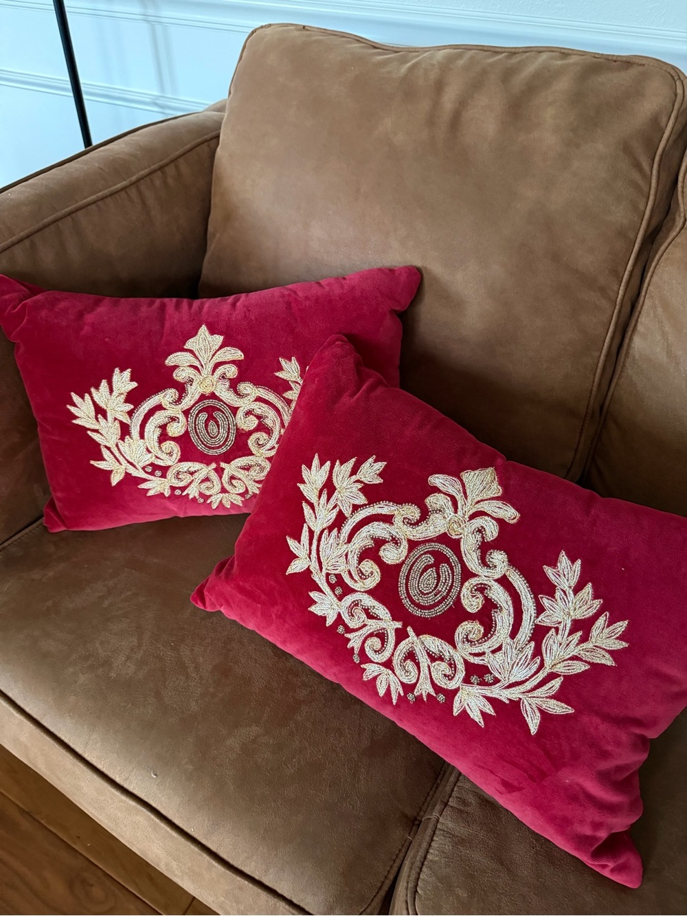 NWT Cremieux Set of 2 Burgundy Velvet 
Embroidered Lumbar Pillows Gold Crest - Picture 2 of 7